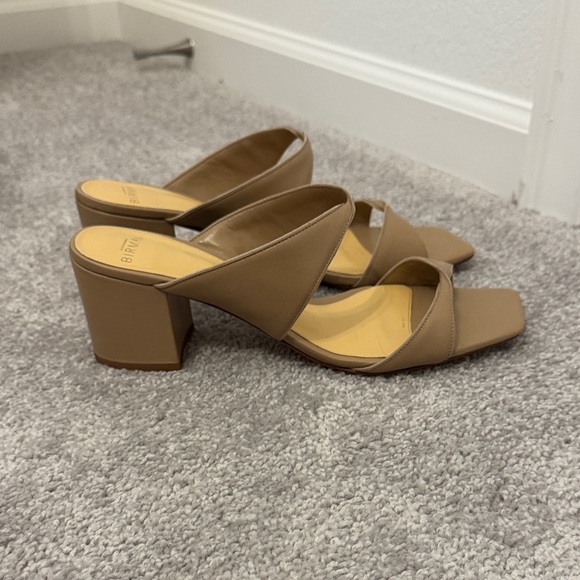 Alexandre Birman Beige Women's Heels - Picture 6 of 6